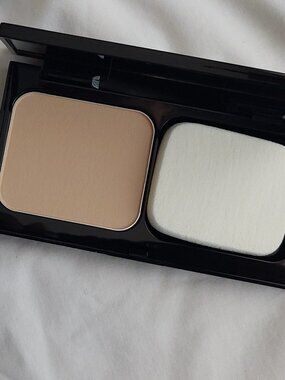 Bobbi Brown Skin Weightless Powder Foundation W-026 WARM IVORY .38 oz full size